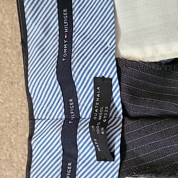 Tommy Hilfiger Suit Set (Pants: 33Wx32L Jacket: 38R) - Black and white Stripped - Picture 8 of 8